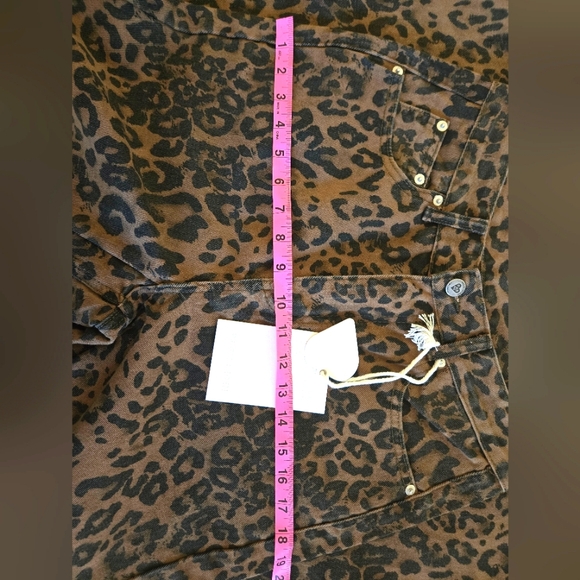 NWT Jeans for Women High Waist Leopard Print Cheetah Pants Straight Leg Unisex - Picture 6 of 9